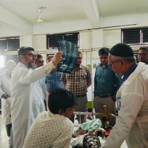 জুলাই বিপ্লবে আহত রোগীদের চিকিৎসা সেবা কার্যক্রম ও অবস্থা জানতে  পরিচালক ও অধ্যাপক ডা: আবূল কেনান স্যার আজ সকাল দশটায় হাসপাতালের উর্দ্ধ তন কর্মকর্তা ও ইউনিট প্রধানদের নিয়ে ওয়ার্ড  পরিদর্শন করেন।